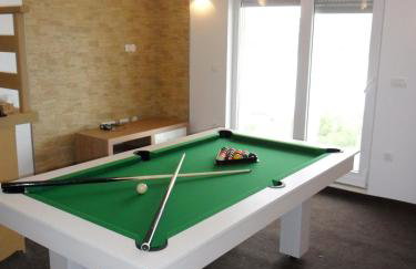 Luxury Villa Star Lights Trogir - heated pool, hot tub, gym, billiard - Foto 7