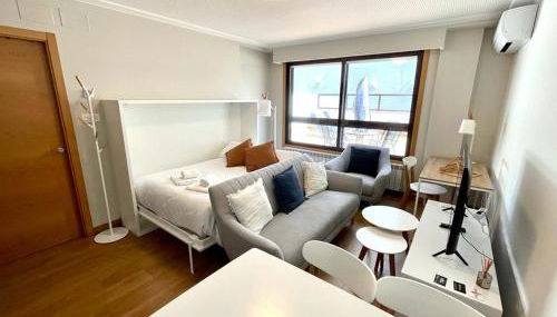 Estudio céntrico 2 con terraza y parking privado - Foto 4