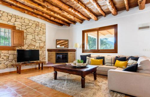 7 Bedroom Villa with Pool - 5mins walk to Cala Llonga Beach - Can Ramon - Foto 10