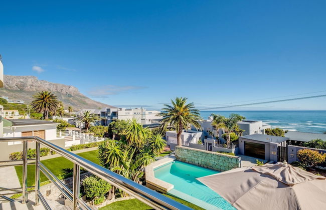 Multi-level Family Villa w Private Pool Views Lions Crest - Foto 22