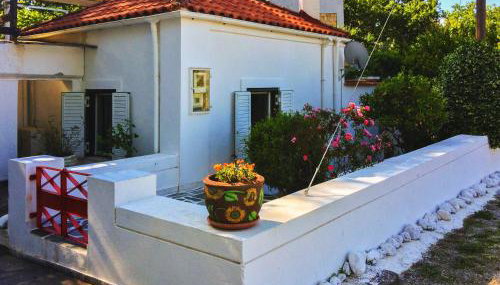 Blumenhaus (Spiti Louloudia) - Foto 1