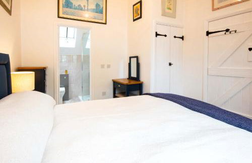 Coot Cottage - holiday house with fantastic lake views - Foto 9