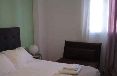 Apartamento céntrico con terraza y parking - Foto 5