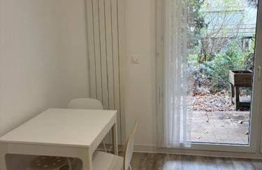 Charming Studio with mini garden - Foto 9