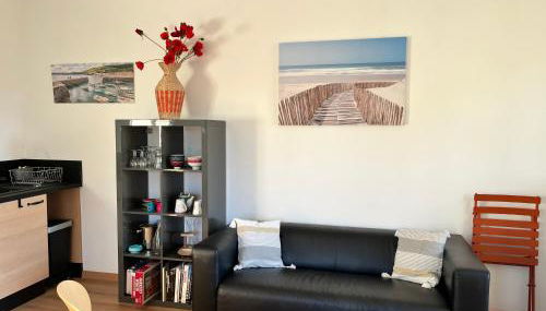 Maison rénovée à Agon-coutainville proche de la mer, classé meublé de tourisme 3 étoiles - Photo 3