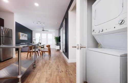 Cozy 1BR-Southtown Near Rvrwalk, Dome & Conv - Photo 57