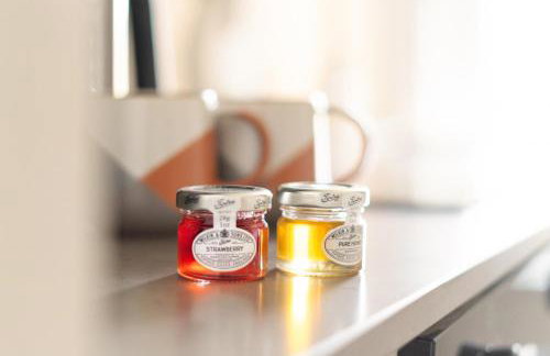 Newly Designed, 2br Apt, 5min from Northwood London Tube Station, NATO HQ, Ideal for Wembley, Warner Studio, Contractors - Foto 50