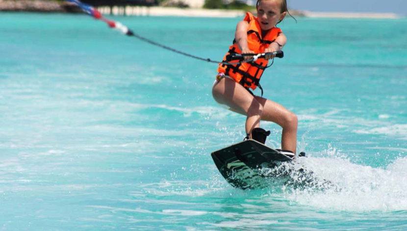 Water Skiing or Wakeboarding Experience in Maafushi - Foto 3