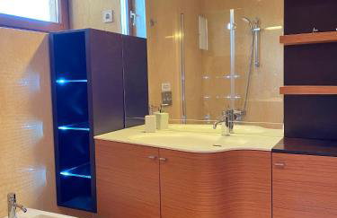 VILLA LOVRAN - 150 m to the beach - infinity pool - incredible sea view - fitness gym - Foto 56