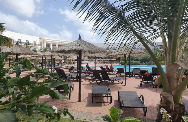 2 Bedrooms 2 Bathrooms Pool View Apartment - Foto 15