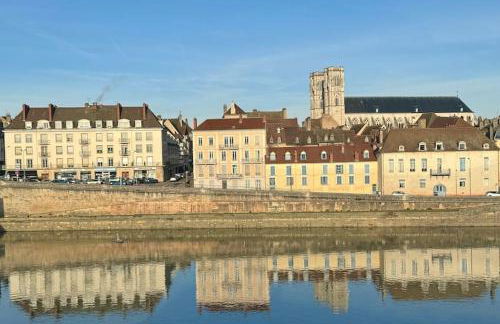 Appartement avec magnifique vue sur la Saône et son balcon - Foto 1
