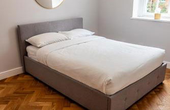 Chic 2-Bed Flat near Big Ben - Photo 10