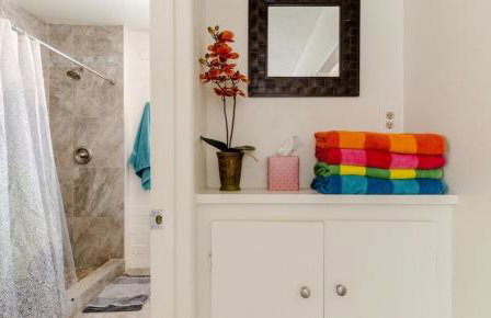 Central House with Pool & Hot Tub - Foto 10