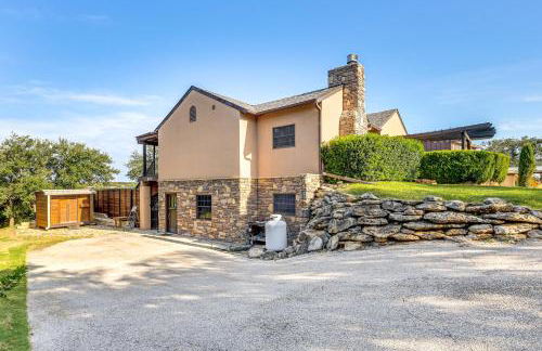 Italian-Styled Home with Lake Views and Private Pool - Photo 32