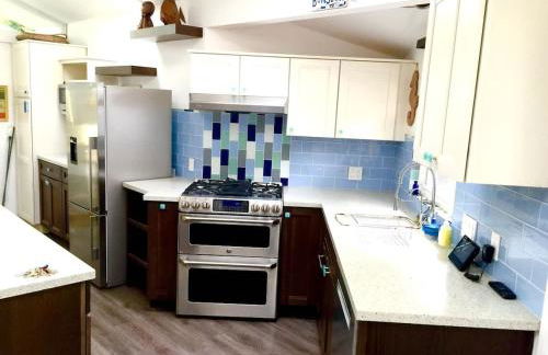 2 bedroom bungalow with hot tub - Photo 21