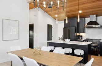 Modern Mountain House with Spa and Scenic Views - Foto 19