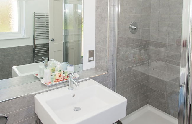 Stoneleigh Village - Photo 59