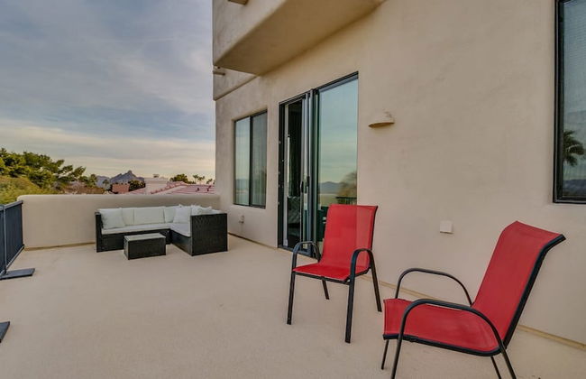 Luxury Contemporary Sanctuary w/ Pool and Views! - Foto 25