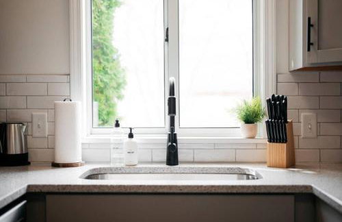 Japandi, 3BD Townhome Near Downtown, Beach and Wineries - Foto 25