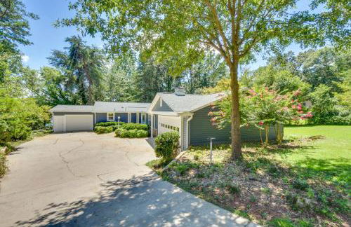 Spacious Lake Hartwell Home with Private Boat Dock! - Foto 38