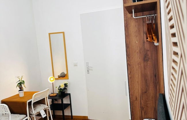 Comfy 4BR 10 Min Transport to Stadthalle - Photo 16