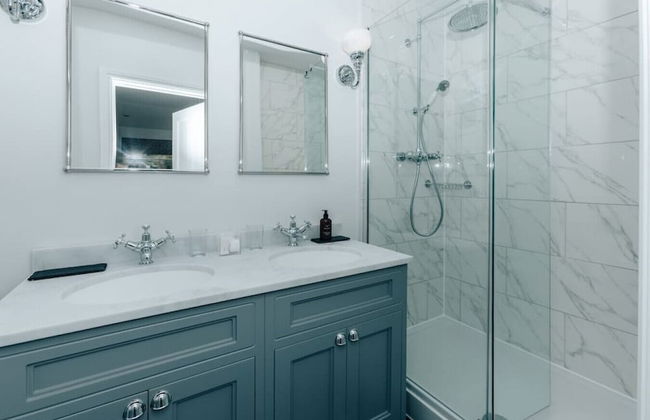 Woodvale Retreat - Sleeps 20 - Foto 24