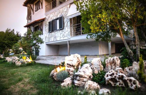 Kokkinos - Photo 11