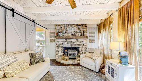 Honey Bear Hideaway - Photo 4