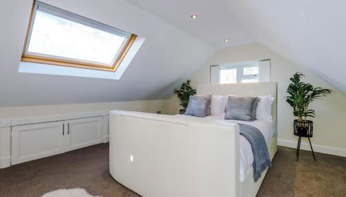 "Woodlands" by Greenstay Serviced Accommodation - Luxury 3 Bed Cottage In North Wales With Stunning Countryside Views & Parking - Close To Glan Clwyd Hospital - The Perfect Choice for Contractors, Business Travellers, Families and Groups - Photo 4