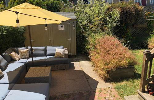 Light filled Condo 3 Bedrm with enclosed sunny backyard - Foto 22