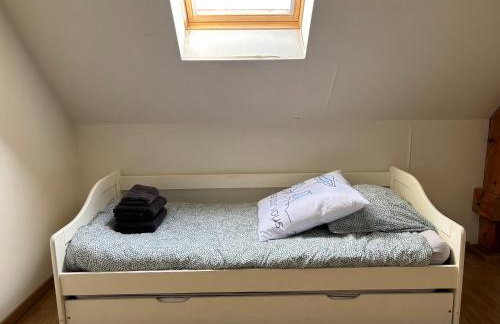 Villa des pontons Maison 5 chambres avec grand jardin clos et belle terrasse séjour spacieux lumineux à 2 kms de la plage d'Arromanches près de Bayeux, Omaha beach - table de ping pong - garage - Foto 33