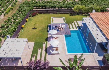 Madini Luxury Villa with free Pool Heating - Foto 1