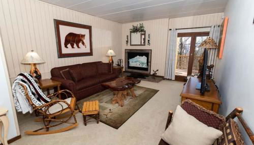 Seven Springs 2 Bedroom Deluxe Condo with Private Deck! by RedAwning - Foto 3