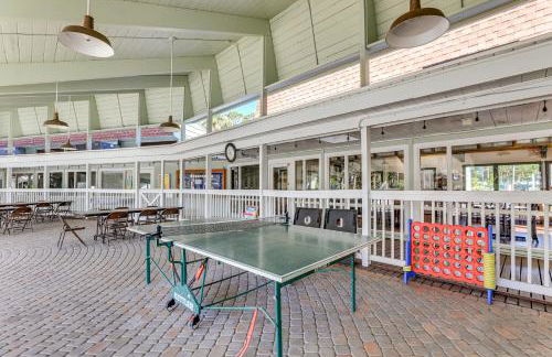 Community Pool and Perks! Nokomis Home 3 Mi to Beach - Foto 25