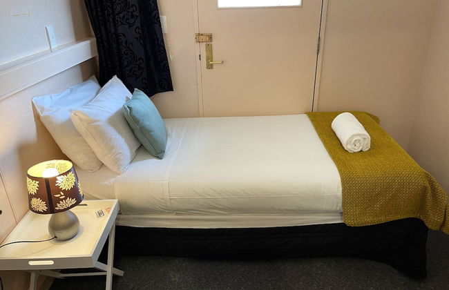 Motuoapa Bay Chalets - Photo 17