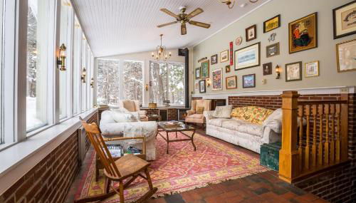 Private Tavern, Hot Tub, 8-Fireplaces, Spa Baths, Fire Pit, Baths Ensuite - Shop or Ski! - Foto 3