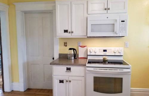 BaseCampWV-Durbin. Spacious 4 bedroom house w/yard - Foto 25