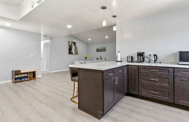 Beautiful 4BR Home Nr Disneyland - Foto 14