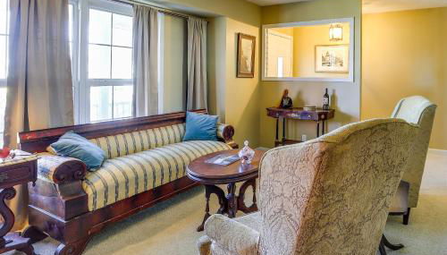 Charming Paris Home with Porch Hunt and Unwind! - Foto 4