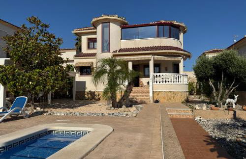 Maikran Premium Fantastic Family Villa with Pool - Foto 44