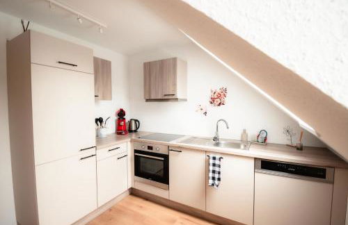 Evelyns Apartment, nahe der Therme und dem Zentrum, privat Parkplatz, Balkon, Highspeed-WLAN - Photo 11