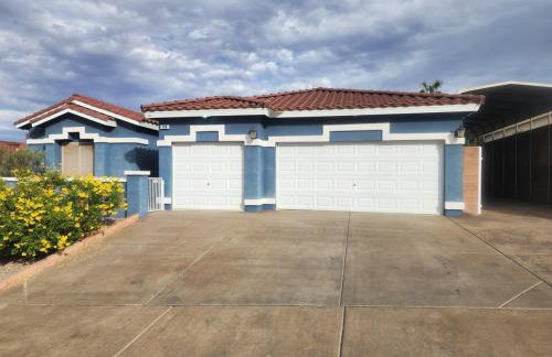 Bold Blue Retreat in Henderson - Foto 27