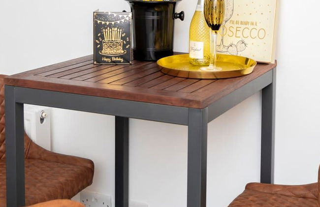 The Headingley House Leeds - Hot Tub - Sleeps Up to 12 - Foto 17