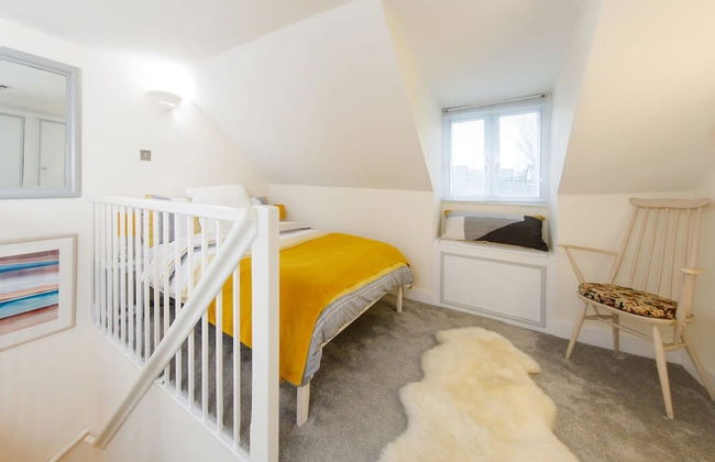 Beautiful Georgian Home in the Heart of Chichester - Photo 38