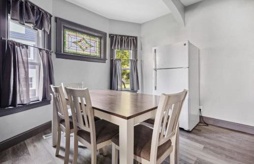 Quiet 3BR Vacation Spot-Minutes to Niagara Falls USA - Foto 9