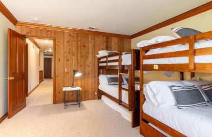 Cathedral by AvantStay Charming Secluded Estate w Sauna Pool Table Views of the Rolling Hills - Foto 32