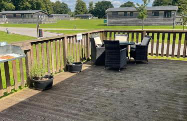 Glasshouse hot tub lodge - Foto 6