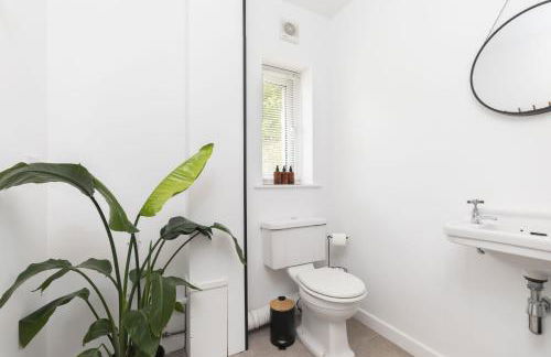 Charming 3-Bed Cottage by the River Usk - Foto 13