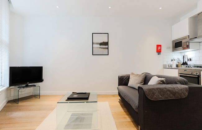 Trafalgar Square by Excel Apartments - Photo 11