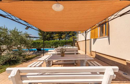 New! Holiday Home Tina with pool - Foto 47